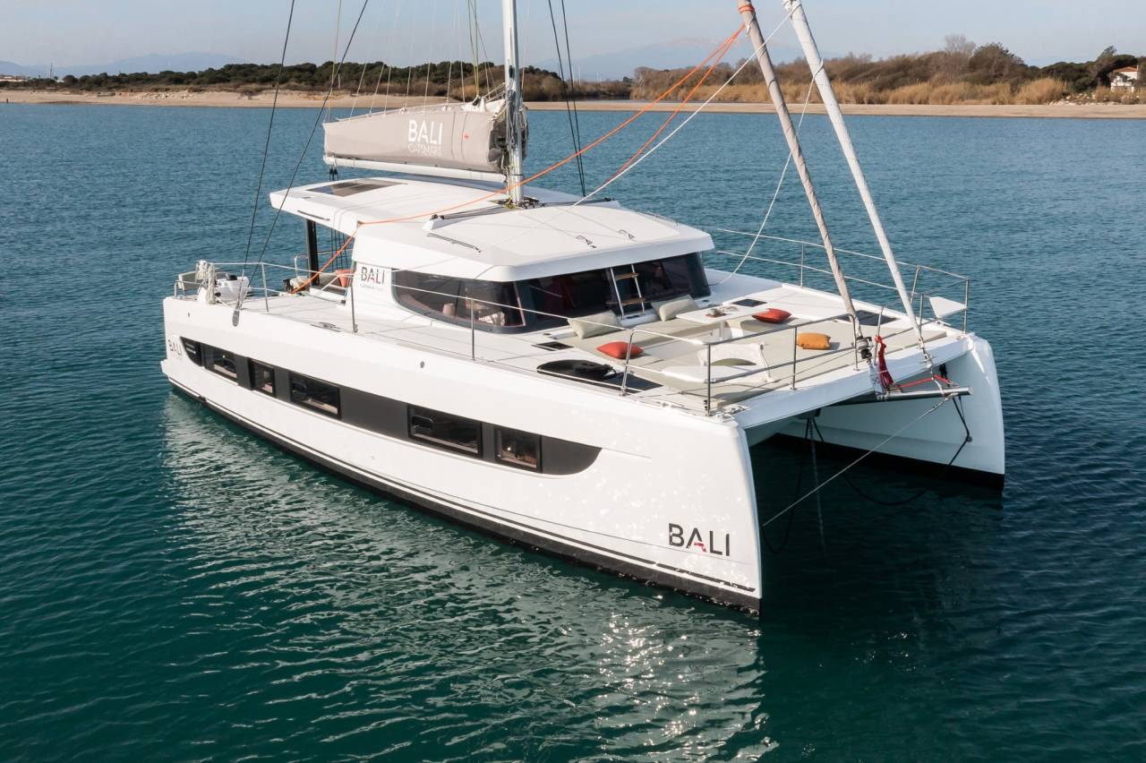 Comparing the Bali Catspace and Bali Catsmart for catamaran charter