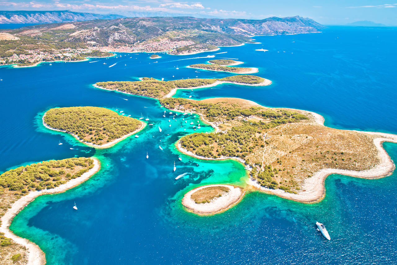 Exploring Croatia’s Hidden Gems: Lesser-Known Islands to Visit by Boat