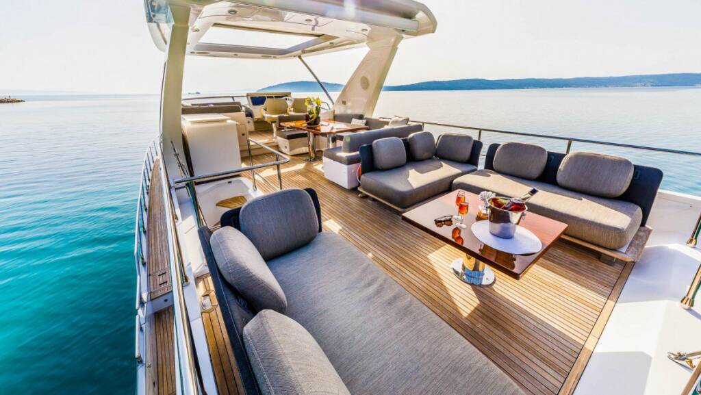 Azimut 66 MY My Karat II