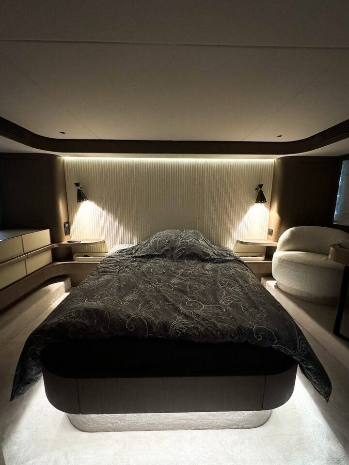 Azimut Magellano 66 Moon light