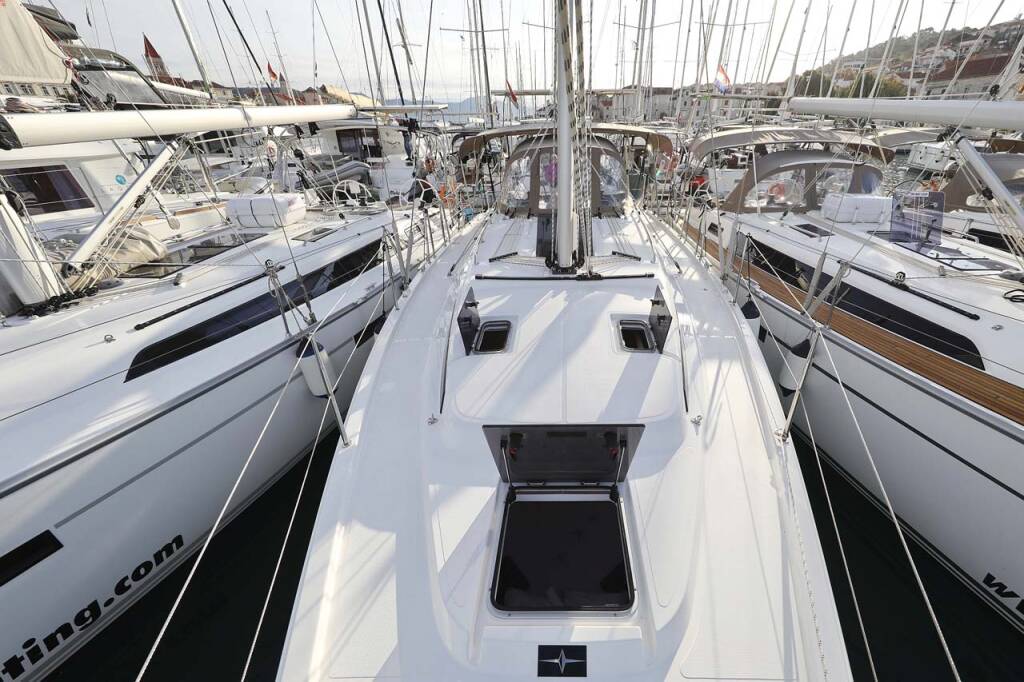 Bavaria C38 Style Amore