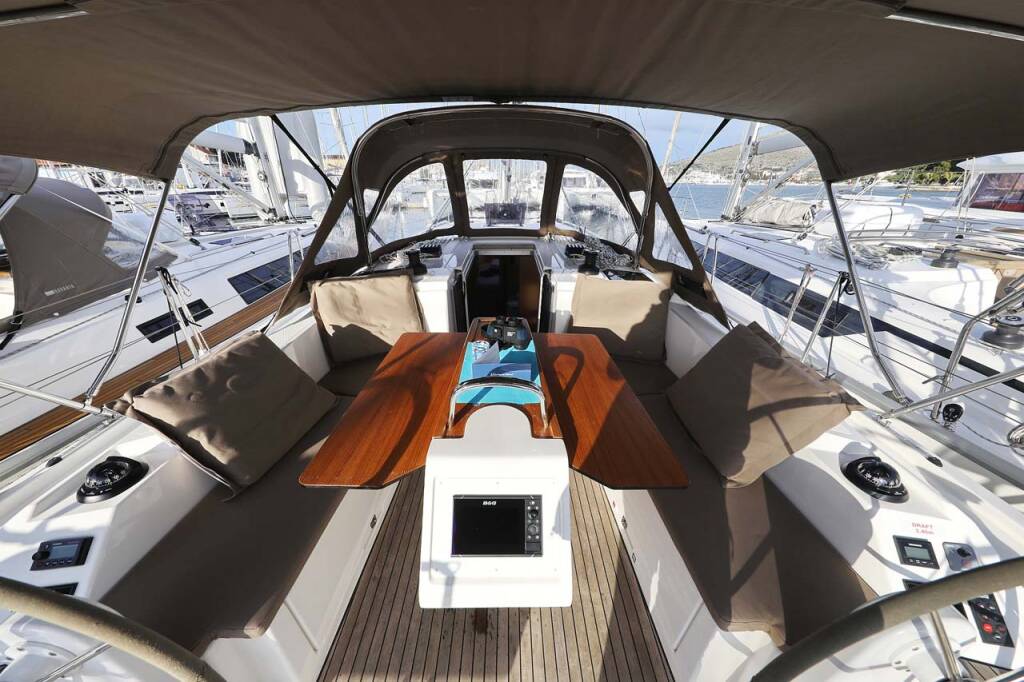 Bavaria C38 Style Amore