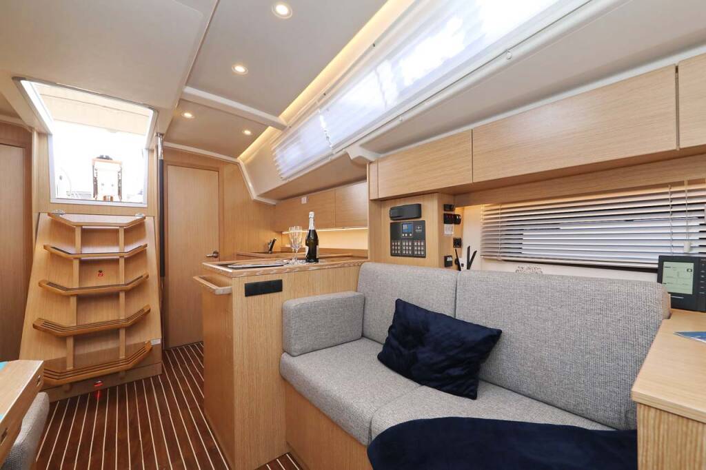 Bavaria C38 Style Amore