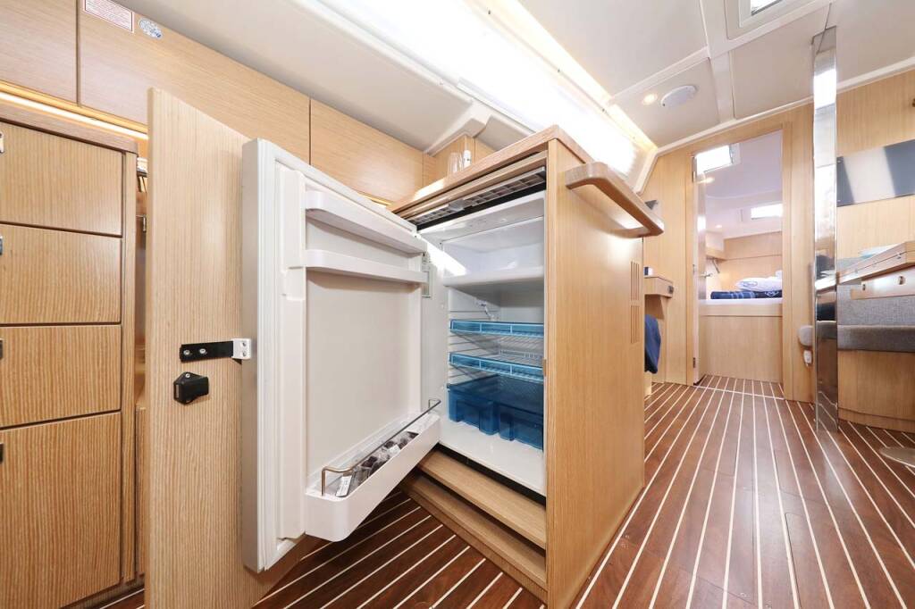 Bavaria C38 Style Amore