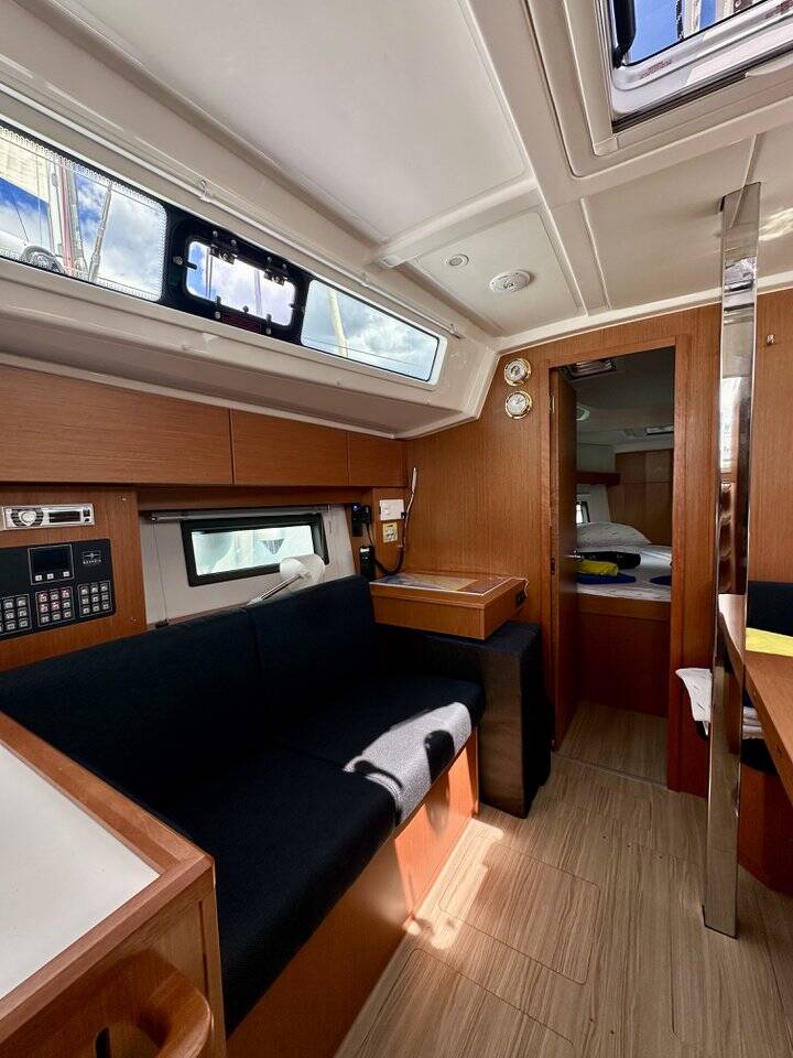 Bavaria C38 Surf Point