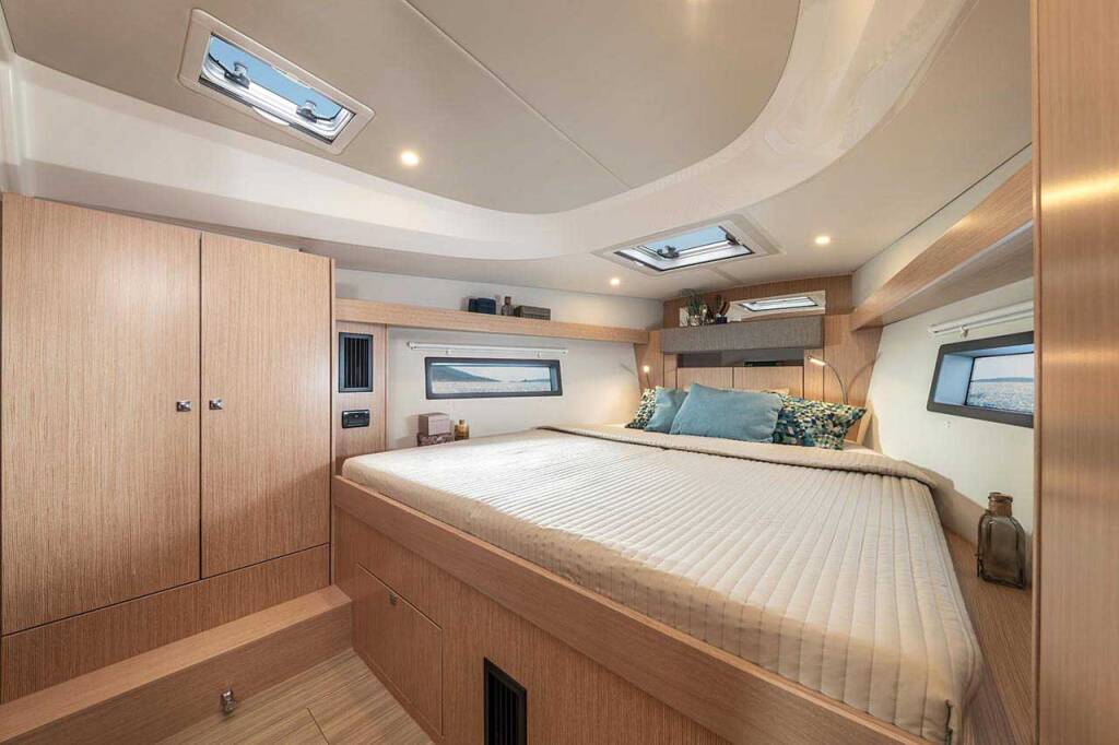 Bavaria C42 Style Aurelia