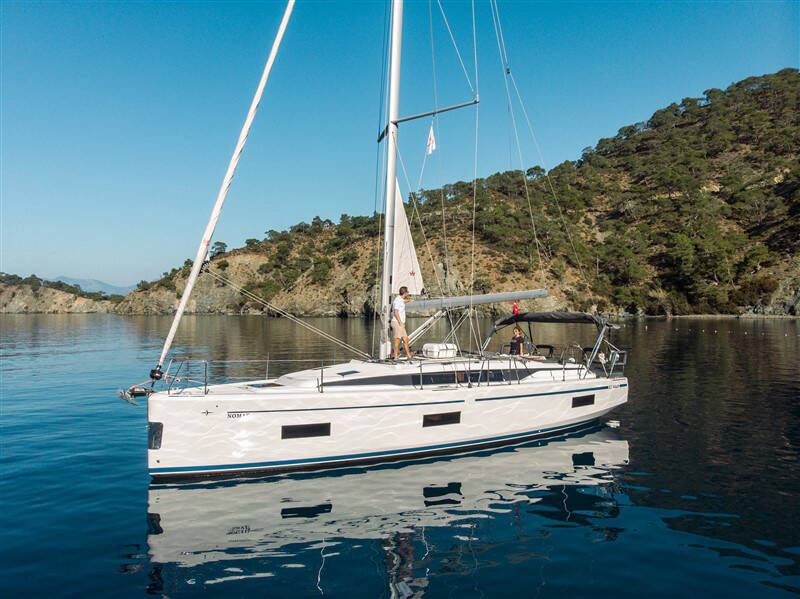 Bavaria C42 Nomad