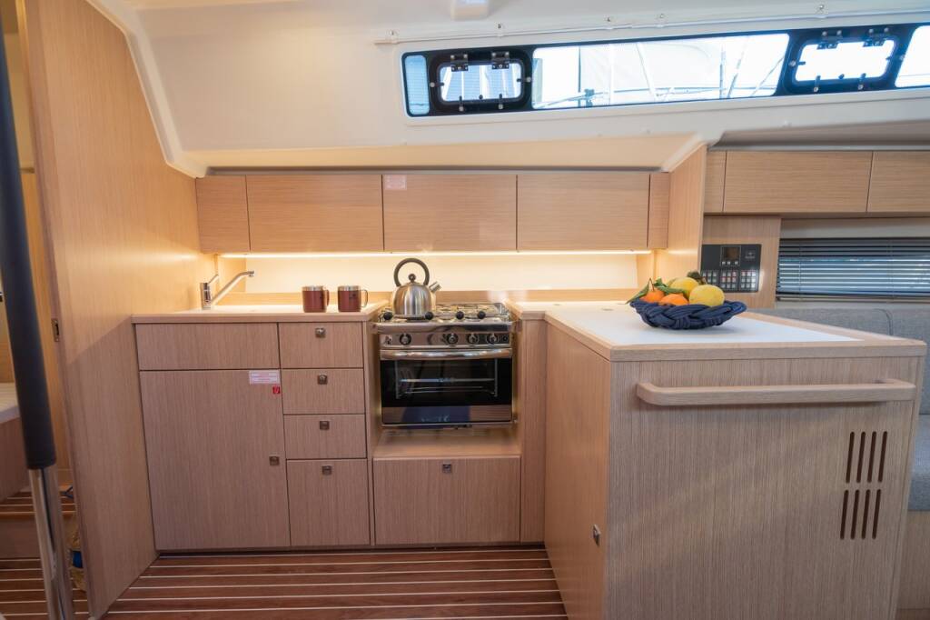 Bavaria C42 Joy