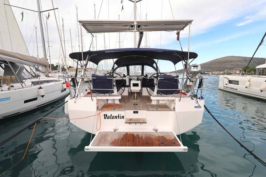 Bavaria C42 Valentin