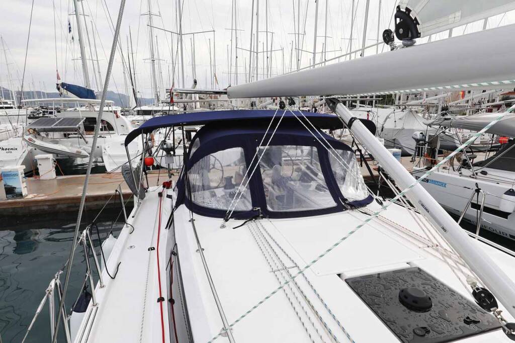 Bavaria C42 Valentin