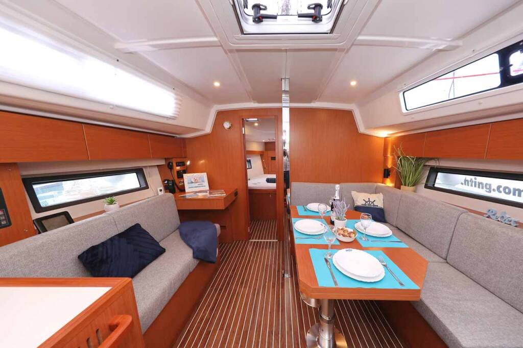 Bavaria C42 Valentin