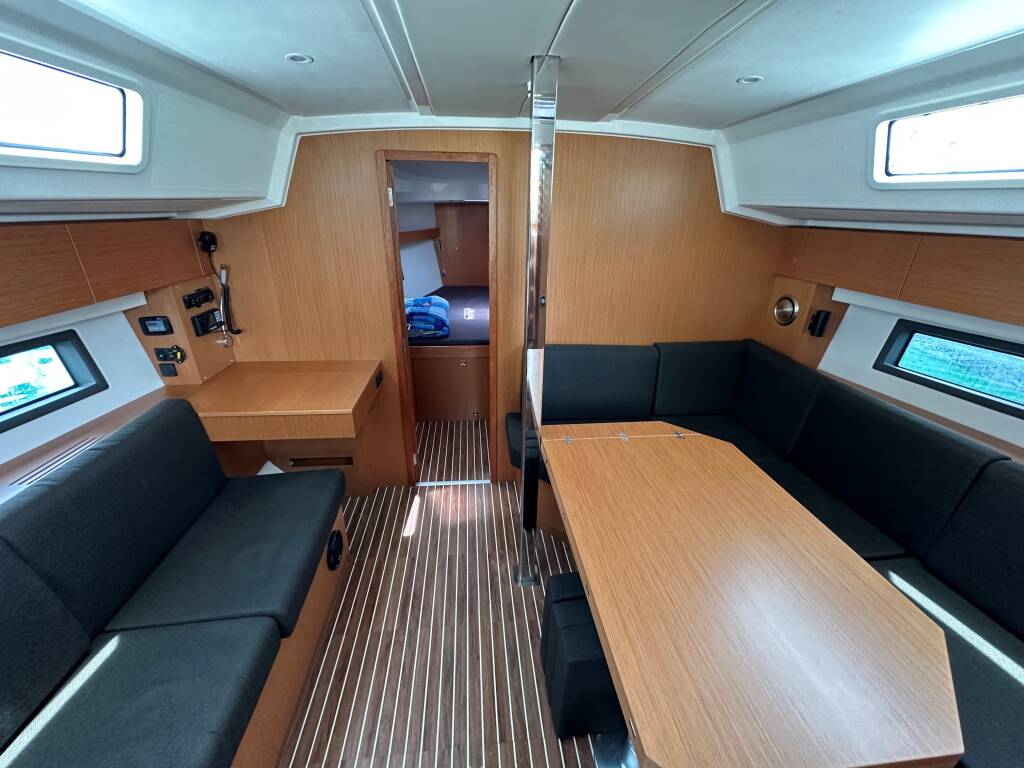 Bavaria C42 Leopard