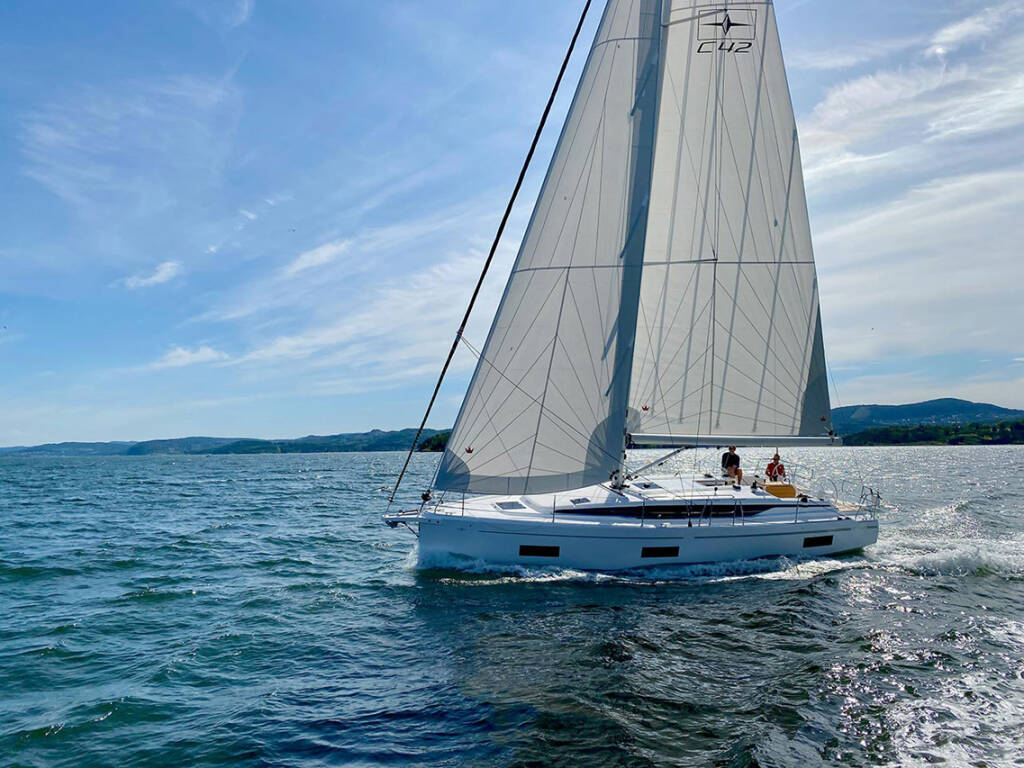 Bavaria C42 Olivia