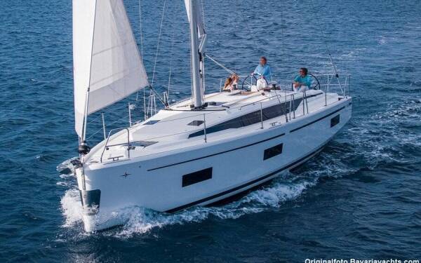 Bavaria C42 Coco