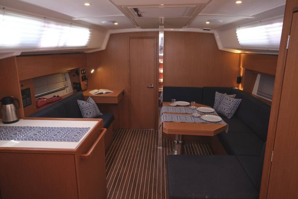 Bavaria C42 Selene