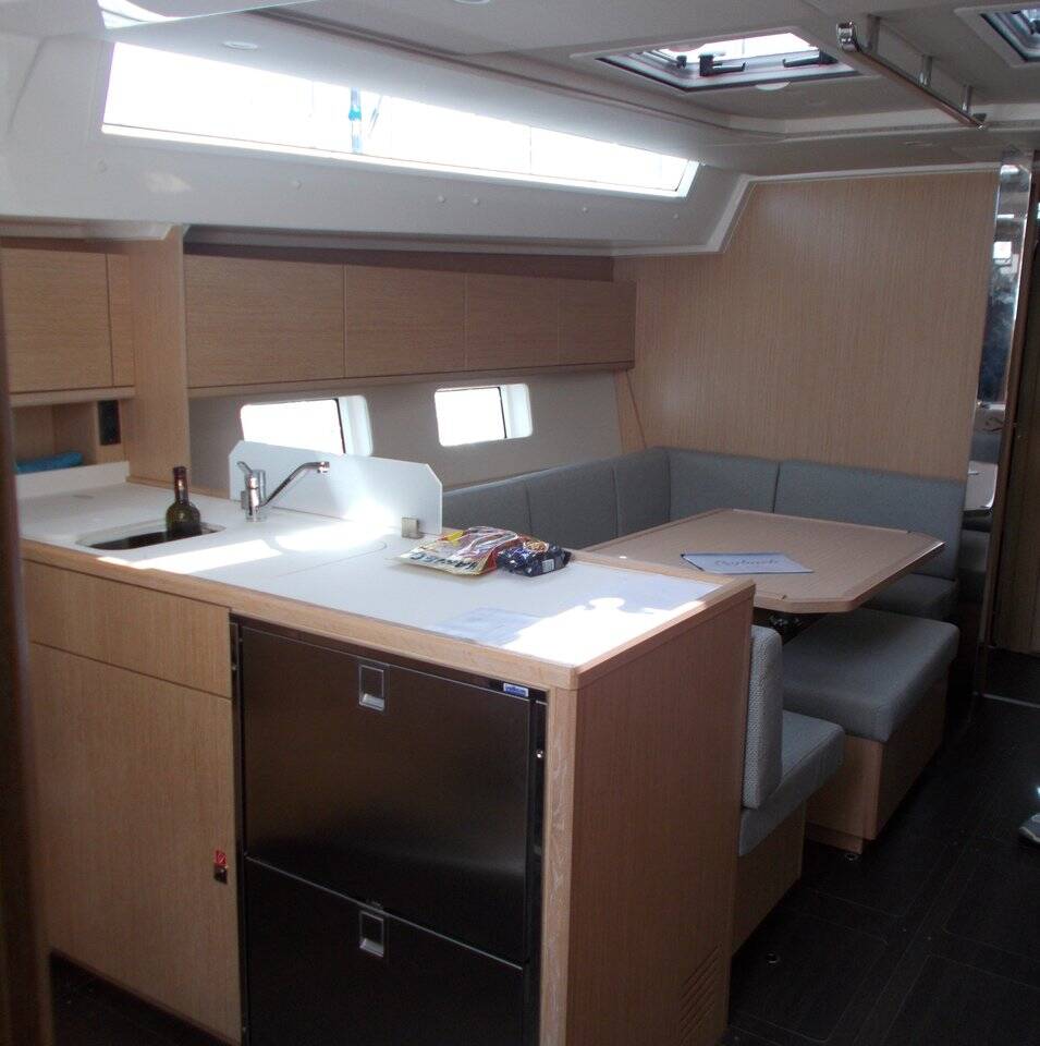 Bavaria C45 Holiday Lush Life