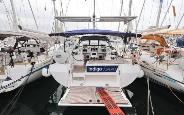 Bavaria C45 Holiday Indigo