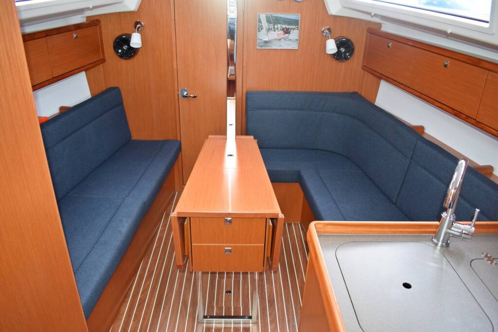 Bavaria Cruiser 34 Studena