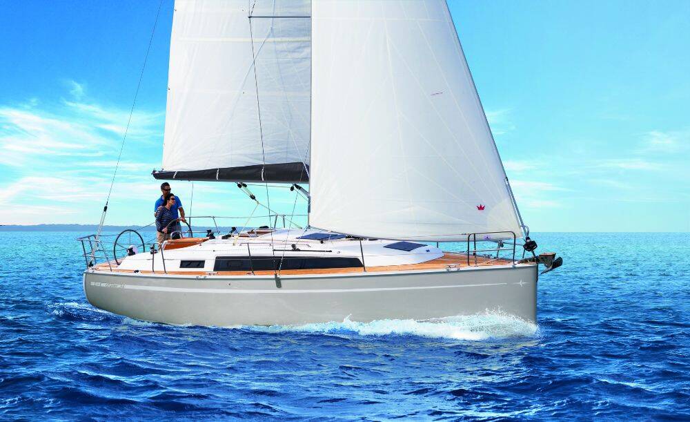 Bavaria Cruiser 34 Licence to chill