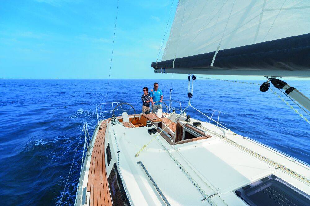 Bavaria Cruiser 34 Licence to chill