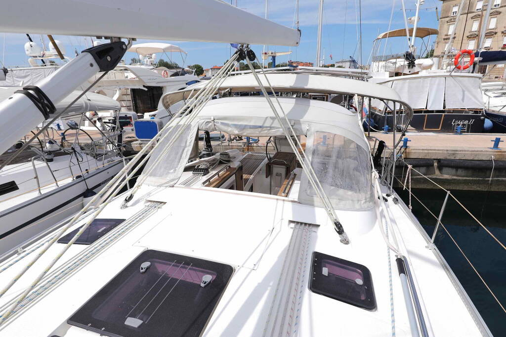 Bavaria Cruiser 36 ECONOMY