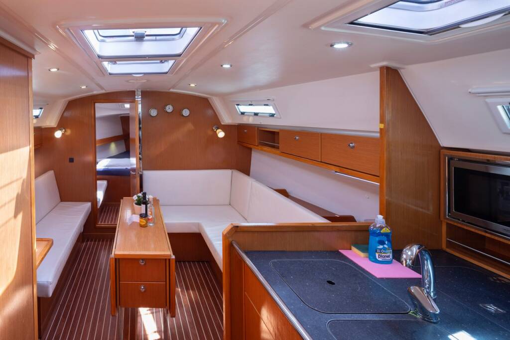 Bavaria Cruiser 36 Ionio