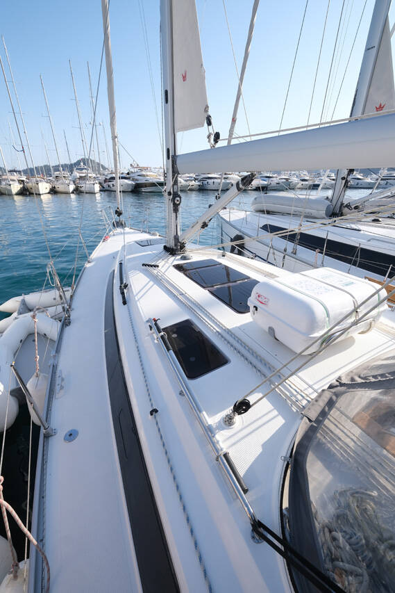 Bavaria Cruiser 37 Crush