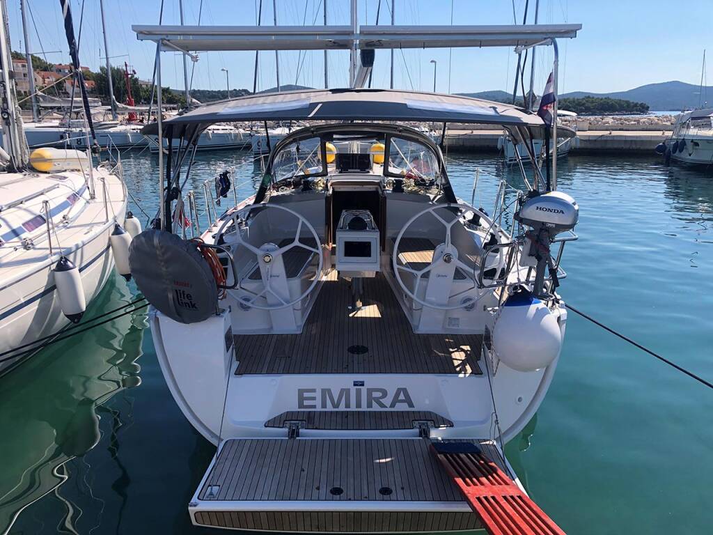 Bavaria Cruiser 37 Emira