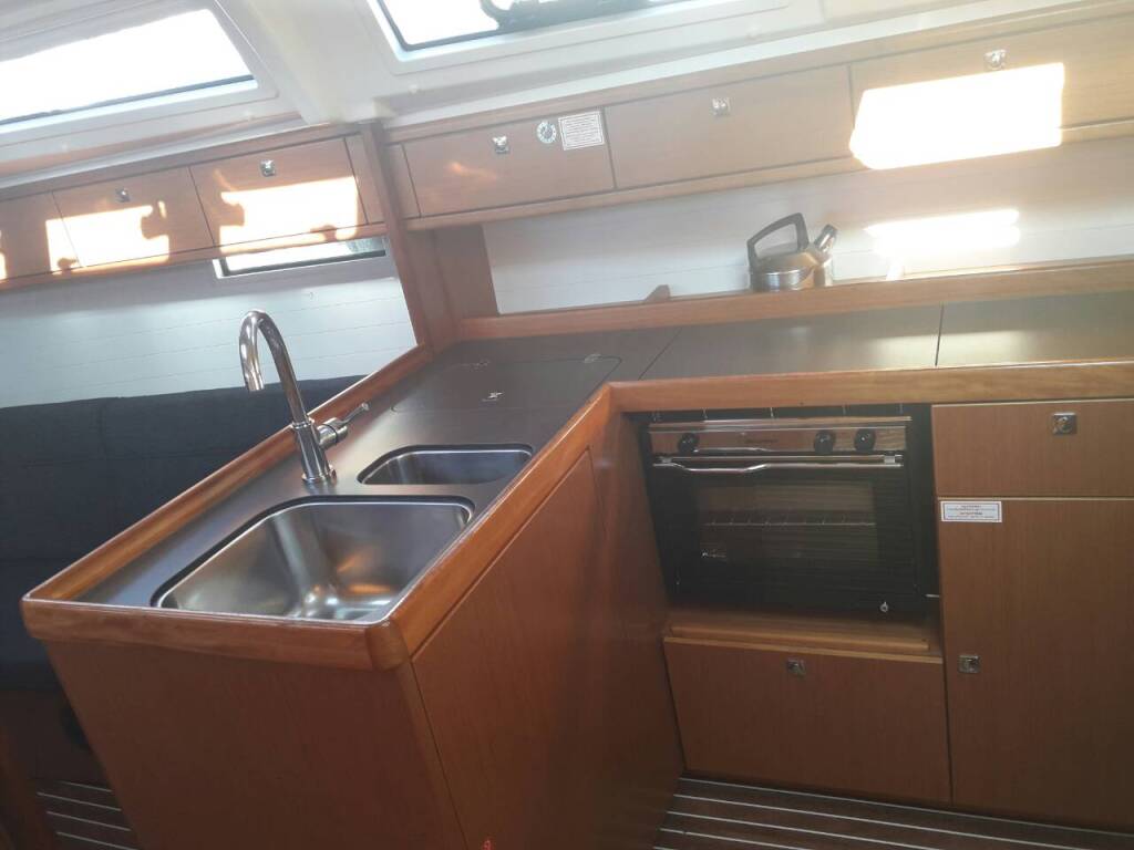 Bavaria Cruiser 37 John K