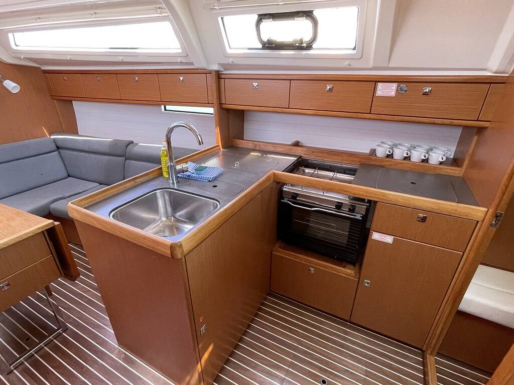 Bavaria Cruiser 37 Julia