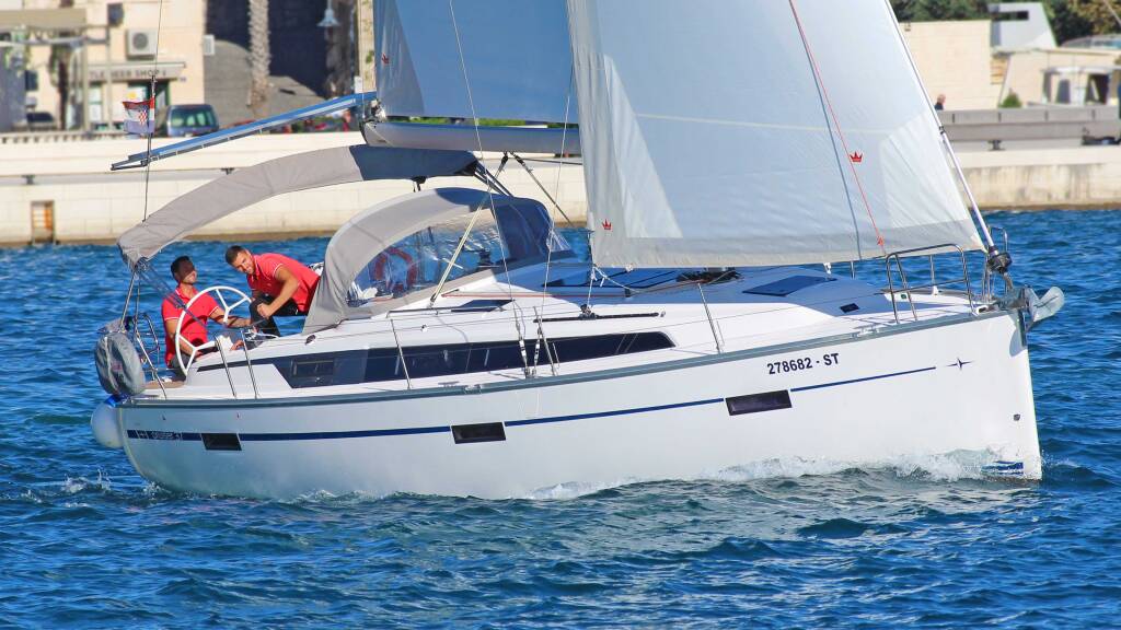 Bavaria Cruiser 37 Evala