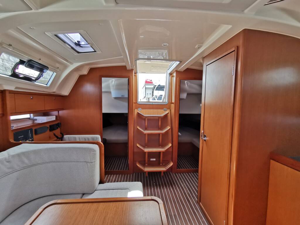 Bavaria Cruiser 37 ECONOMY