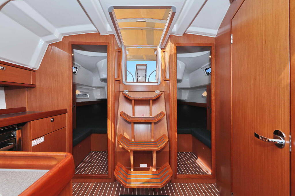 Bavaria Cruiser 37 ECONOMY