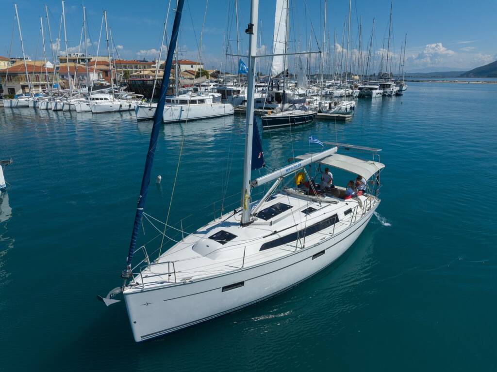 Bavaria Cruiser 37 Athene