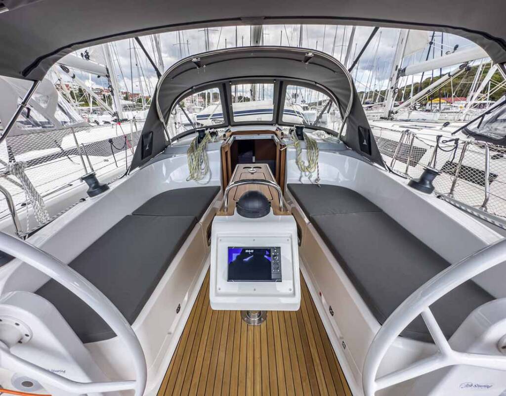 Bavaria Cruiser 37 Scala