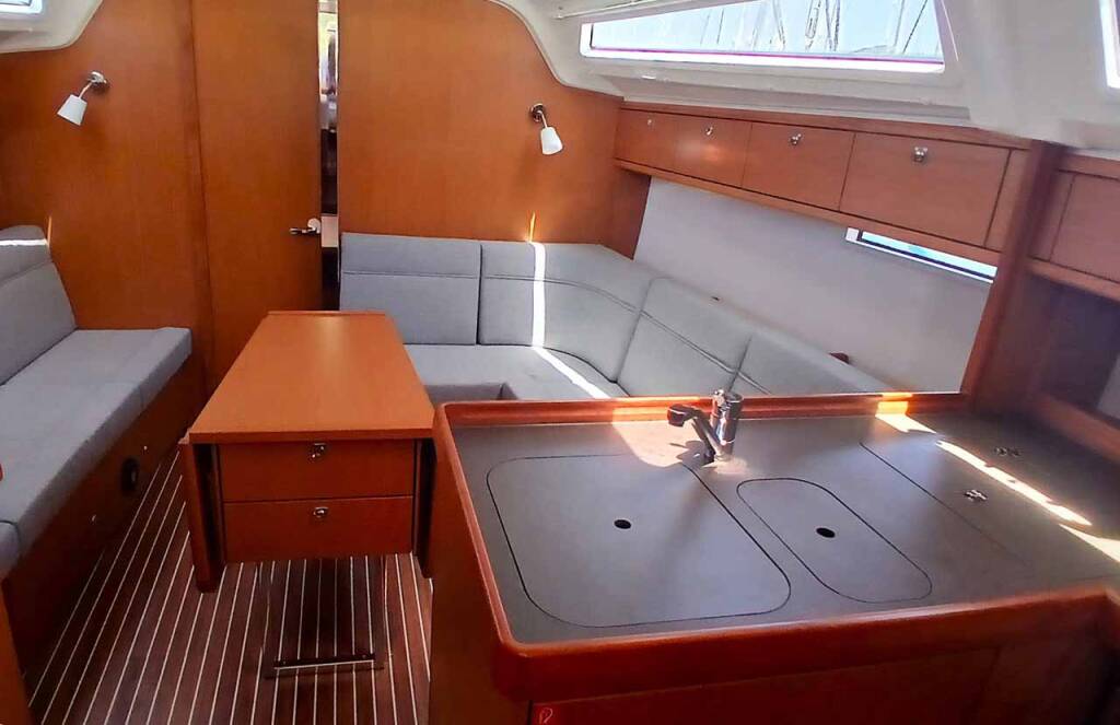 Bavaria Cruiser 37 Xenia