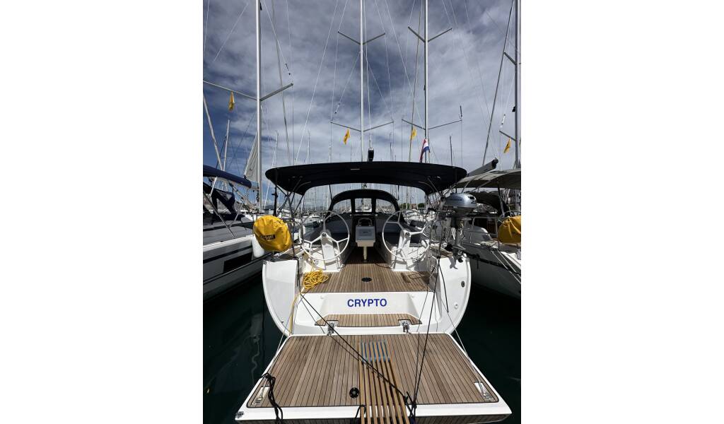 Bavaria Cruiser 37 Crypto