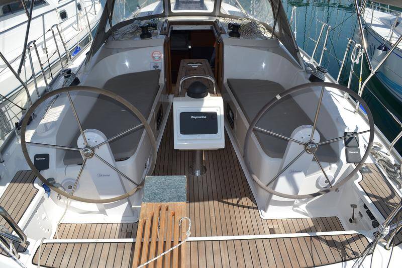 Bavaria Cruiser 37 Atena