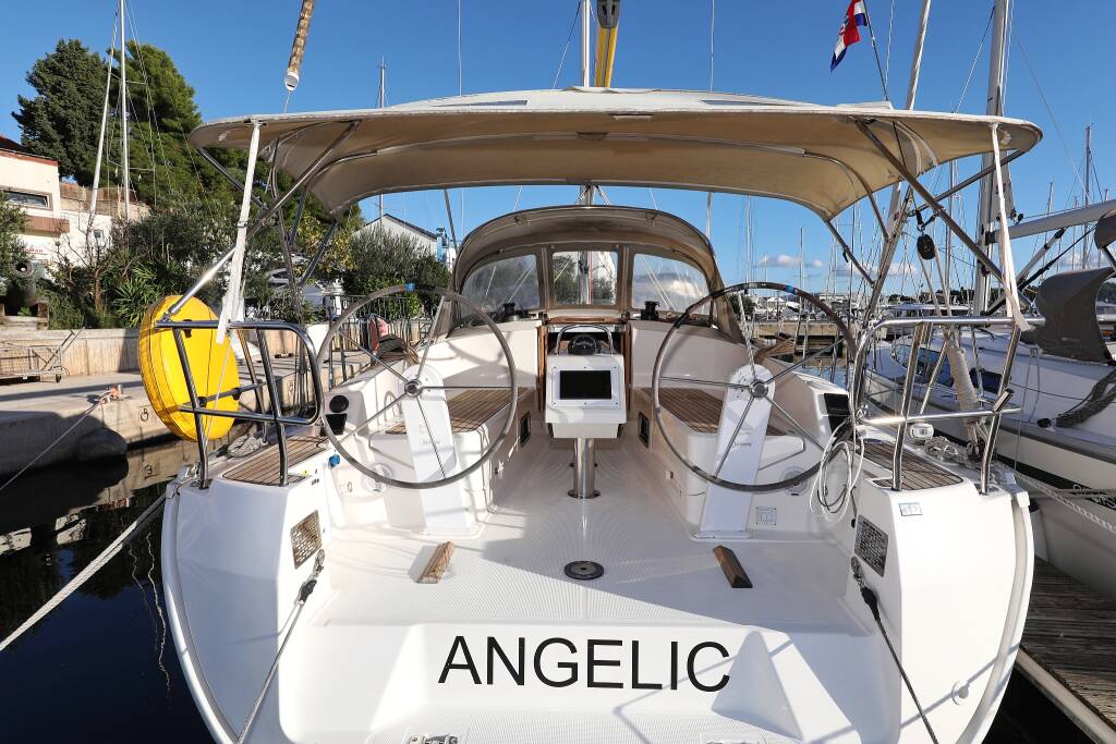 Bavaria Cruiser 37 Angelic