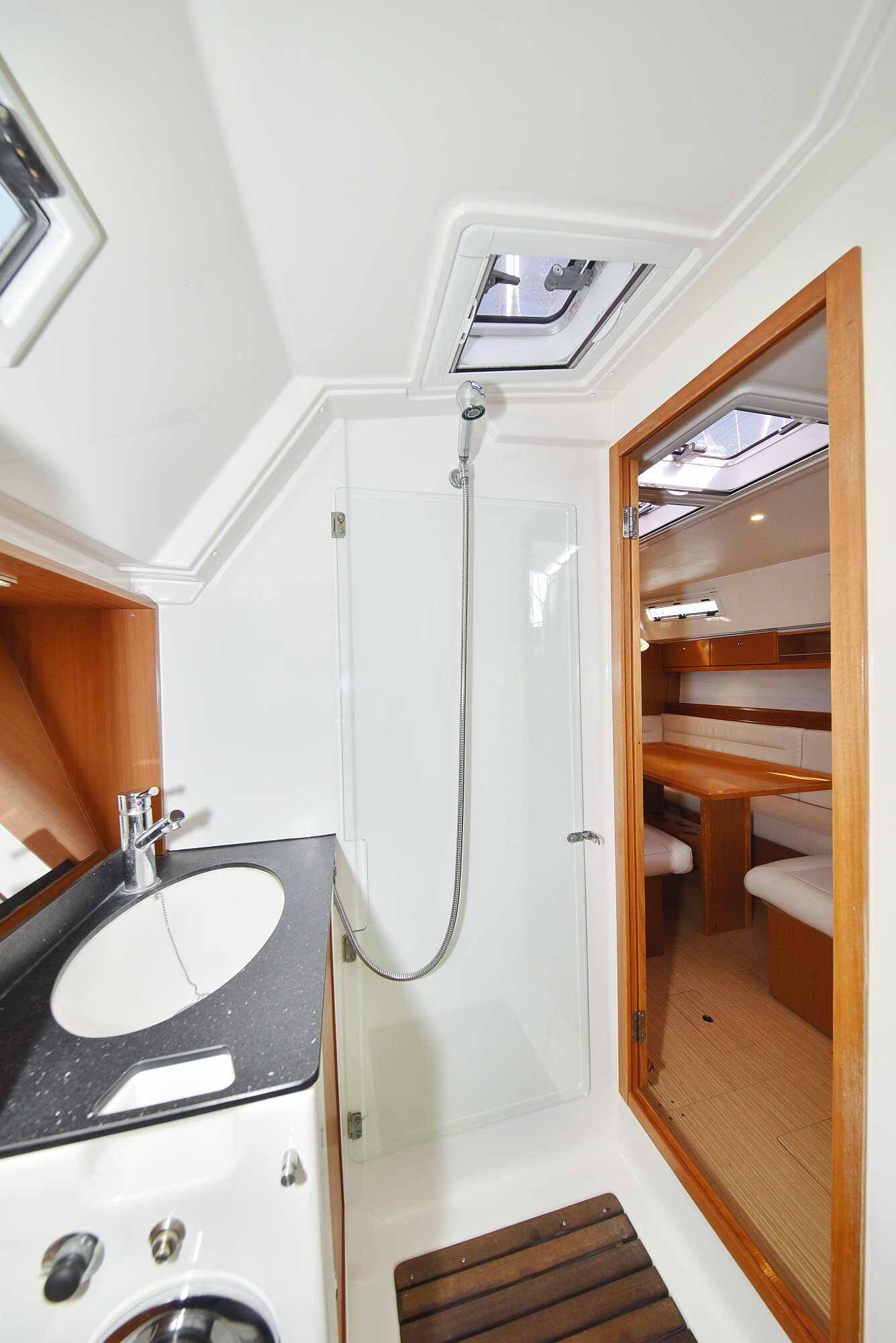 Bavaria Cruiser 40 ECONOMY