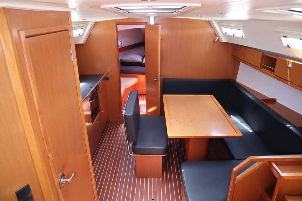 Bavaria Cruiser 40 ECONOMY*