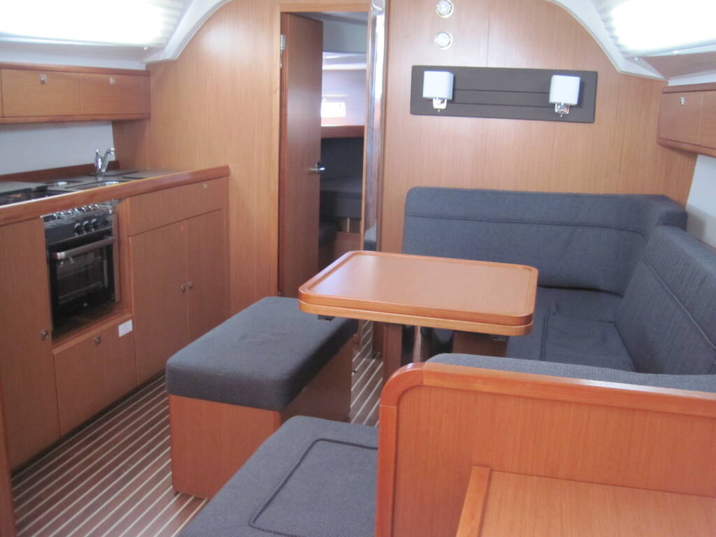 Bavaria Cruiser 41 ECONOMY-ot