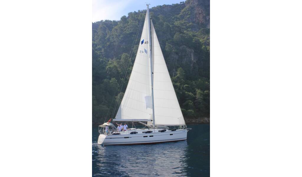 Bavaria Cruiser 45 Sail Bravo