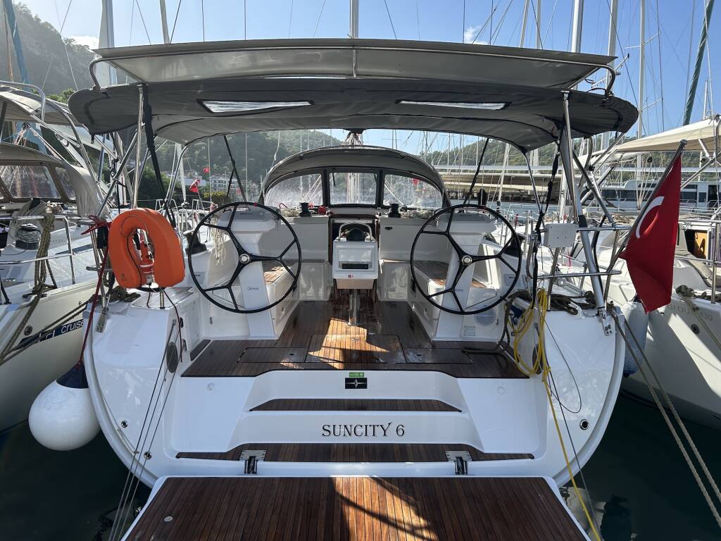 Bavaria Cruiser 46 Suncity 6