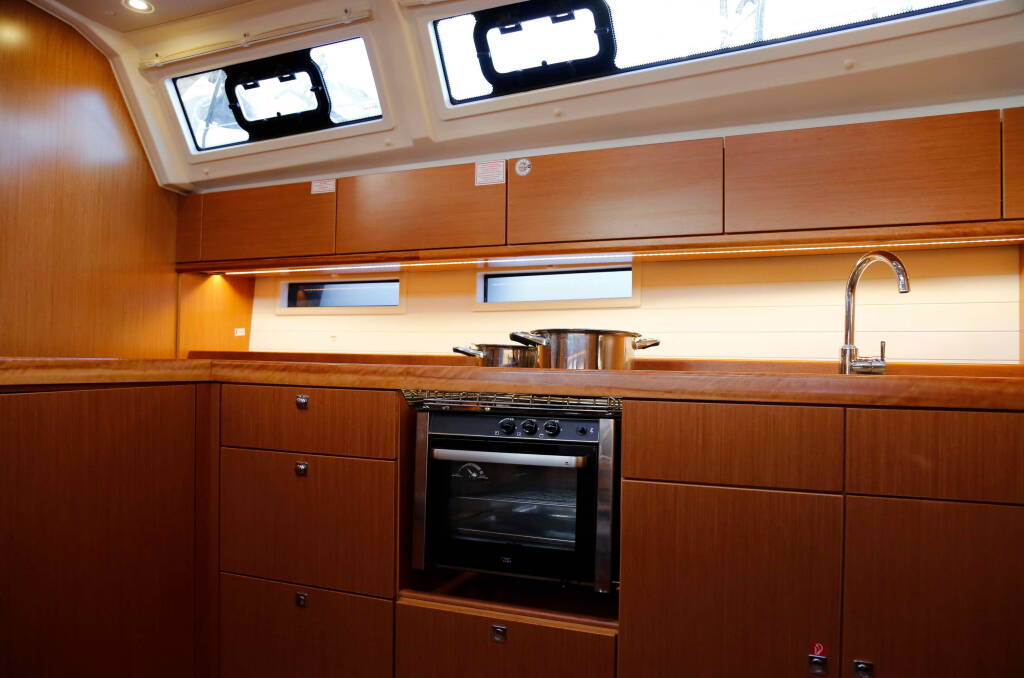 Bavaria Cruiser 46 ECONOMY