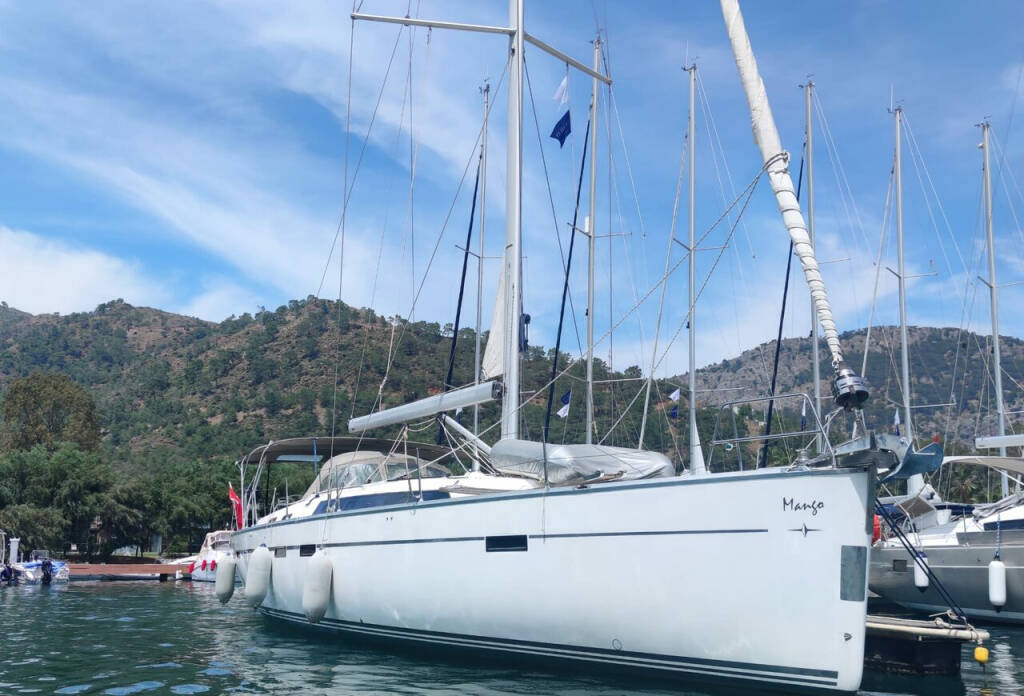 Bavaria Cruiser 51 Mango