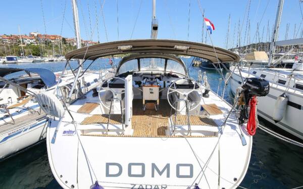 Bavaria Cruiser 56 Domo