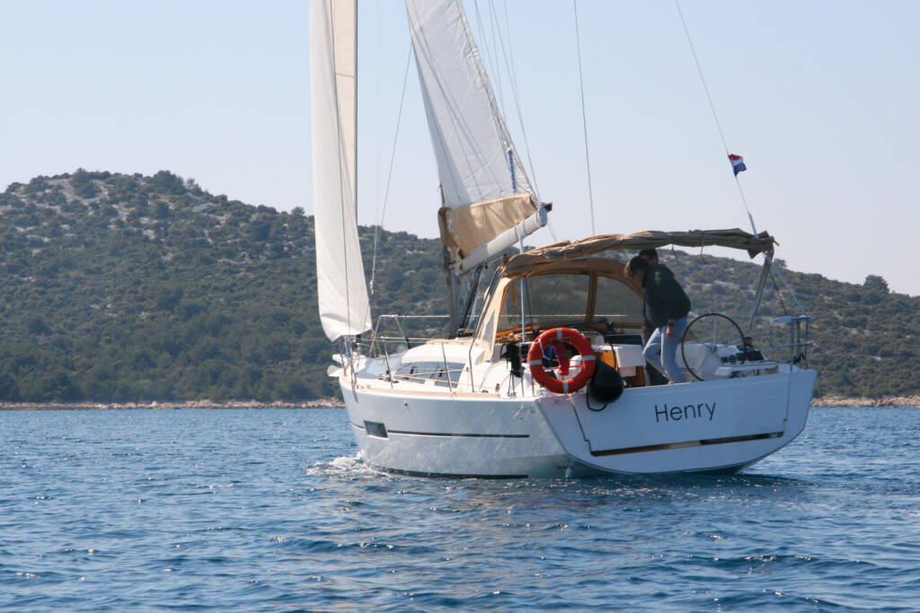 Dufour 382 GL Henry