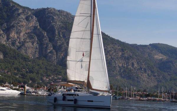 Dufour 382 GL Pania