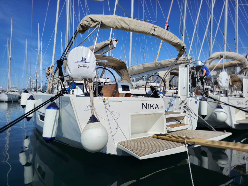 Dufour 390 GL Nika